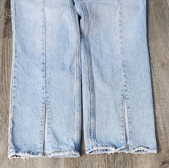 Abercrombie & Fitch The 90s Straight Ultra High Rise Jeans - Picture 7 of 13